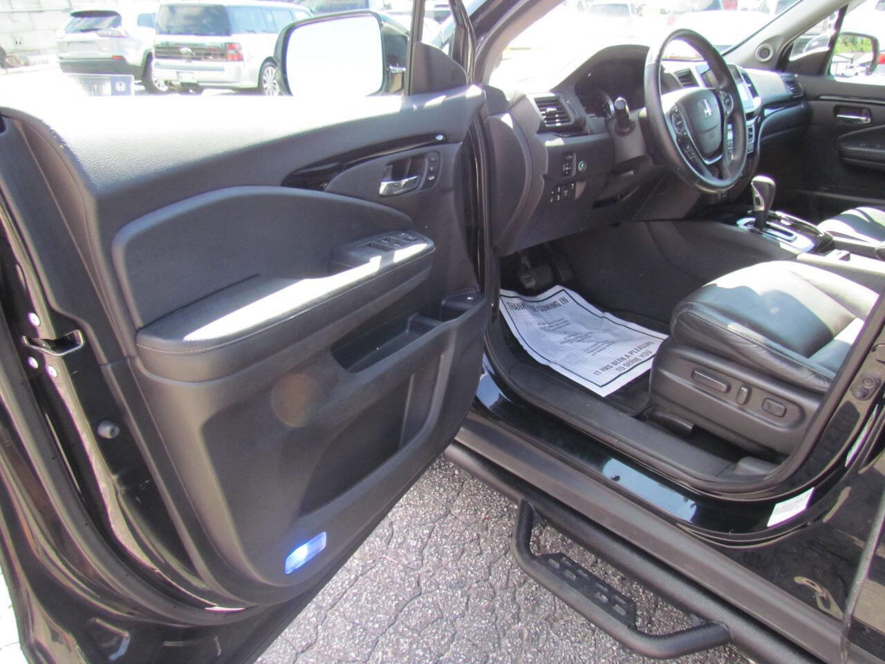 Used 2017 Honda Ridgeline RTL-E image 9