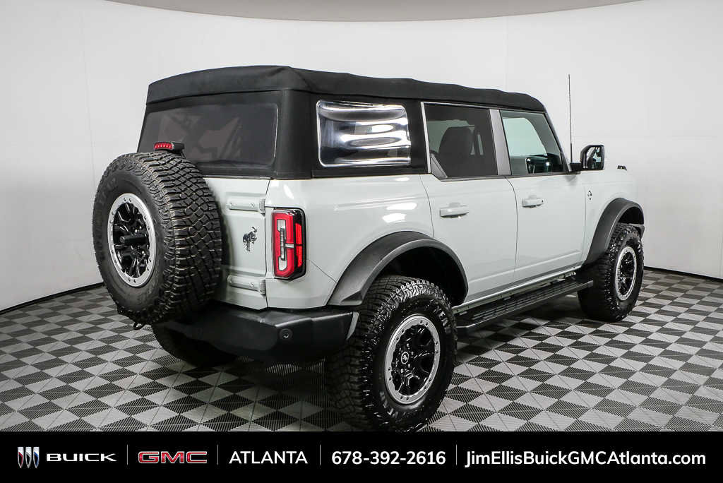 Used 2022 Ford Bronco Outer Banks w/ Sasquatch Package image 3