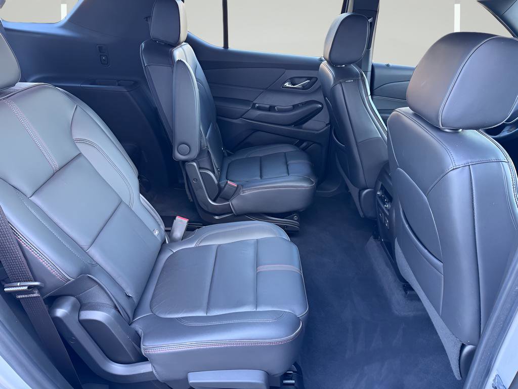 Used 2022 Chevrolet Traverse RS image 18