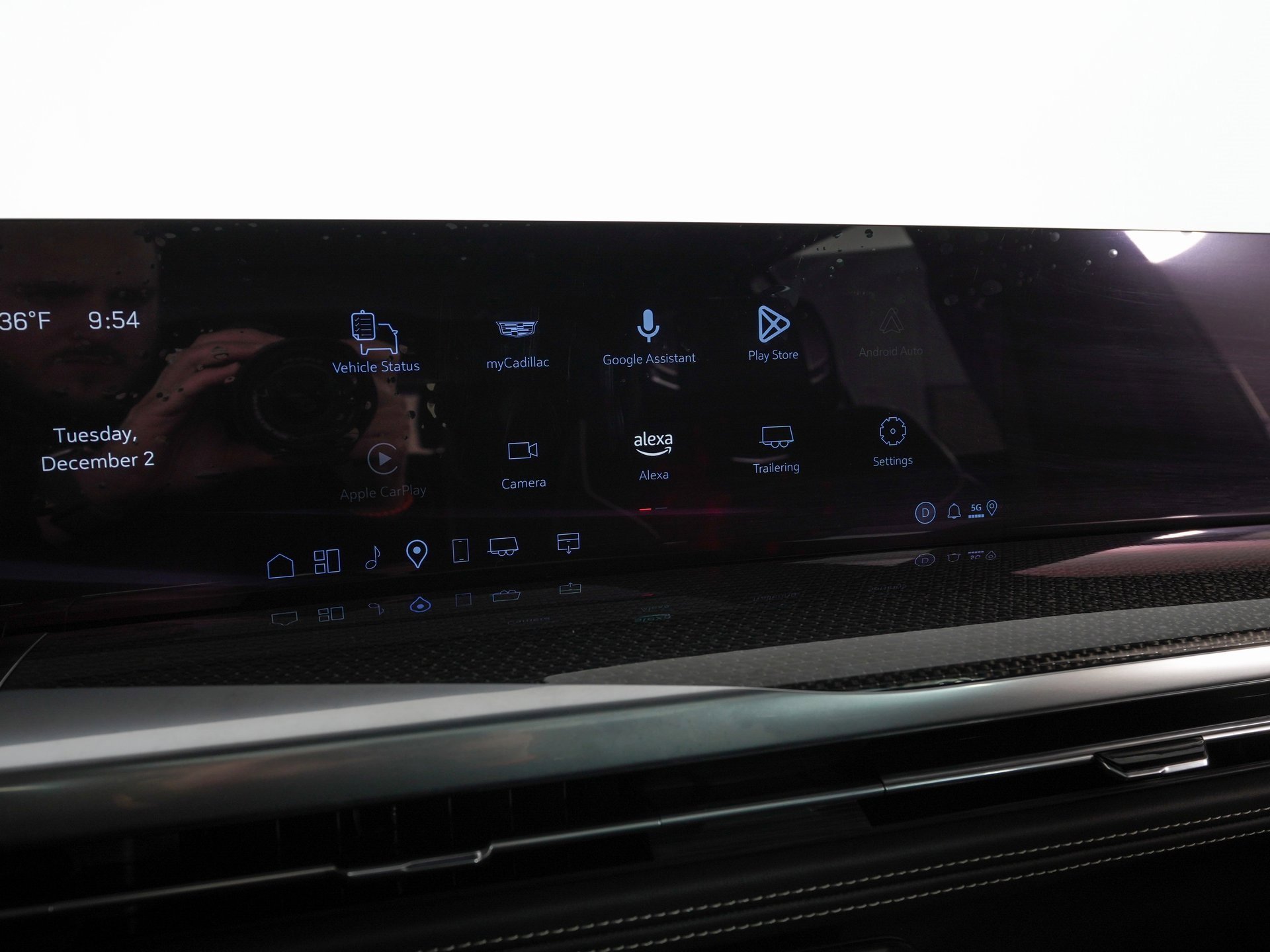 Used 2025 Cadillac Escalade V w/ LPO, ONYX Package image 28