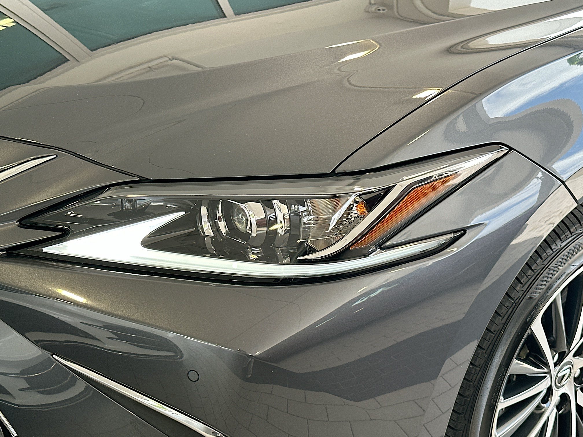 Used 2024 Lexus ES 350 w/ Premium Package FWD image 29