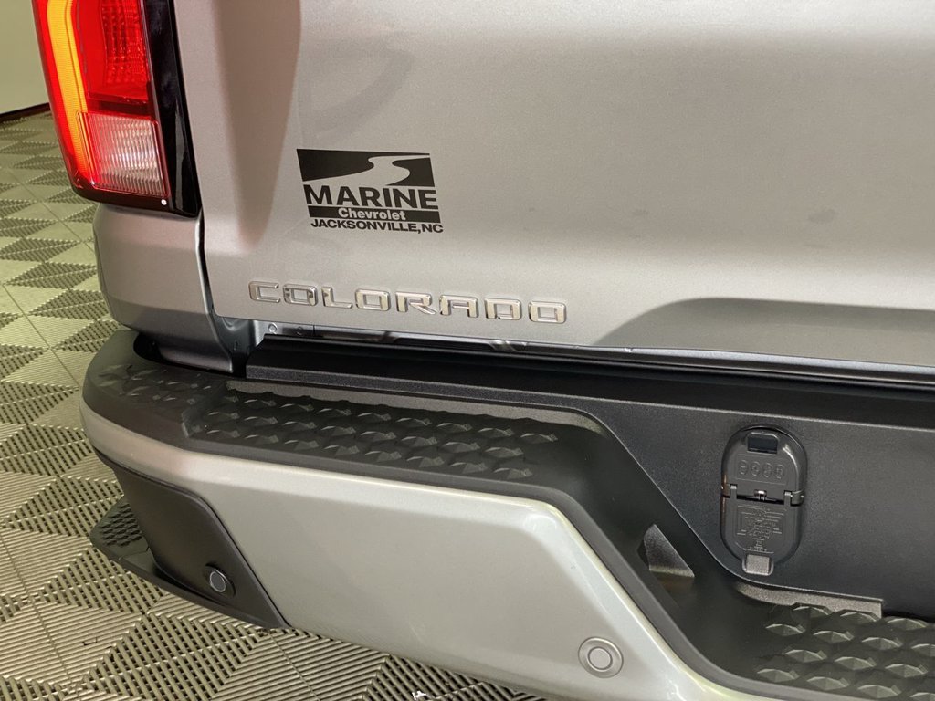 Used 2024 Chevrolet Colorado LT w/ LT Convenience Package III AWD/4WD image 37