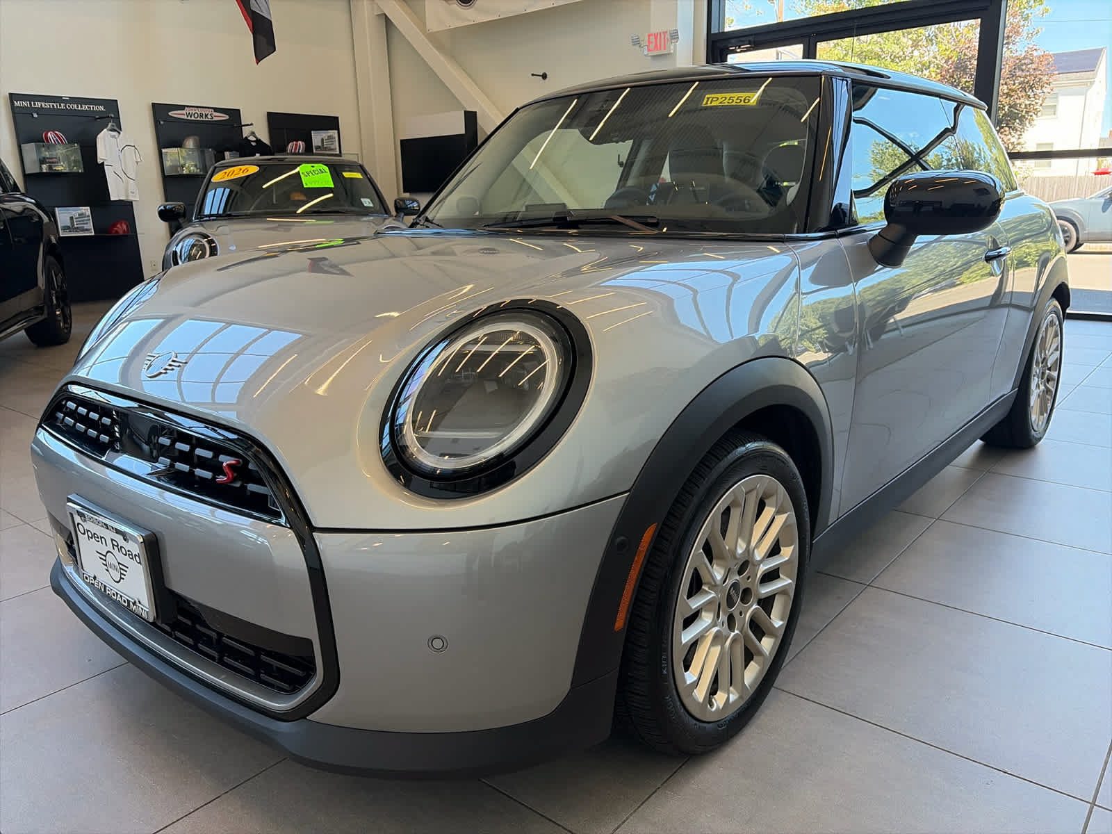 Used 2025 MINI Cooper S FWD image 1