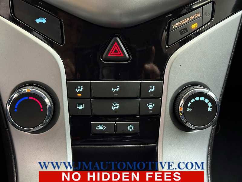 Used 2016 Chevrolet Cruze LT image 36