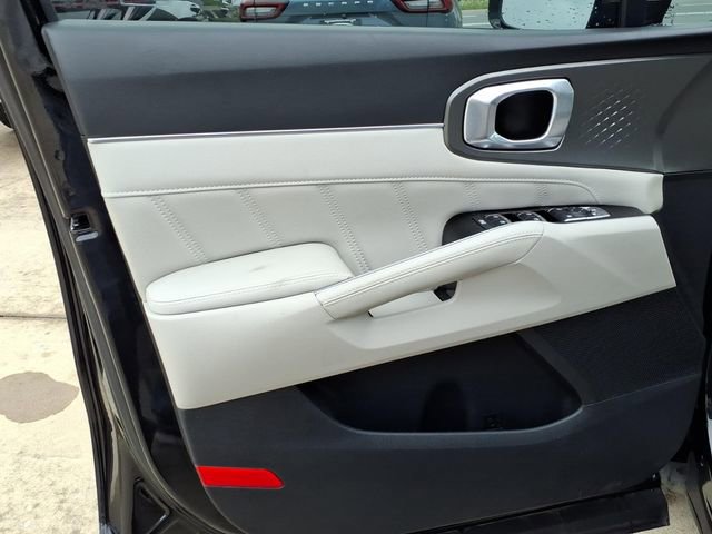Used 2023 Kia Sorento SX FWD image 22
