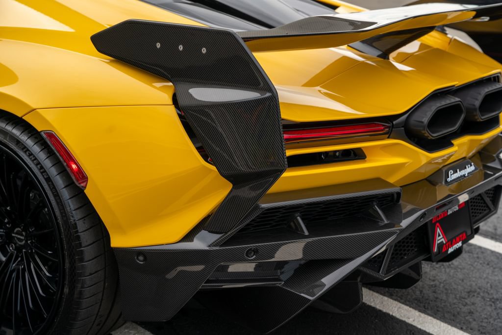 Used 2024 Lamborghini Revuelto AWD/4WD image 22