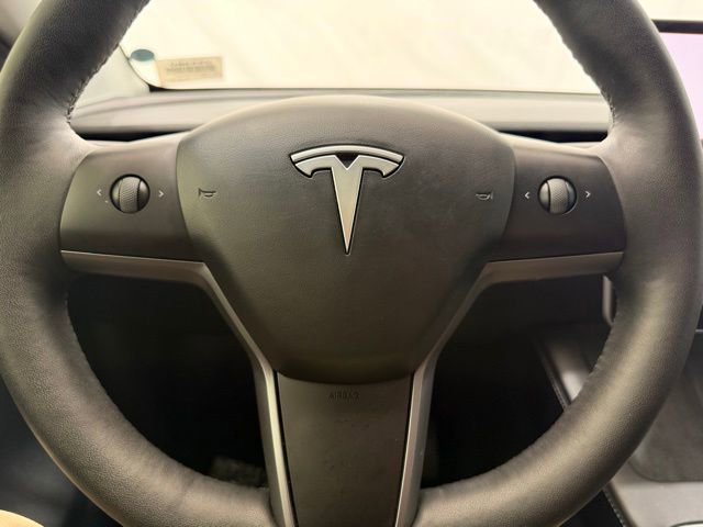 Used 2024 Tesla Model Y Long Range image 37