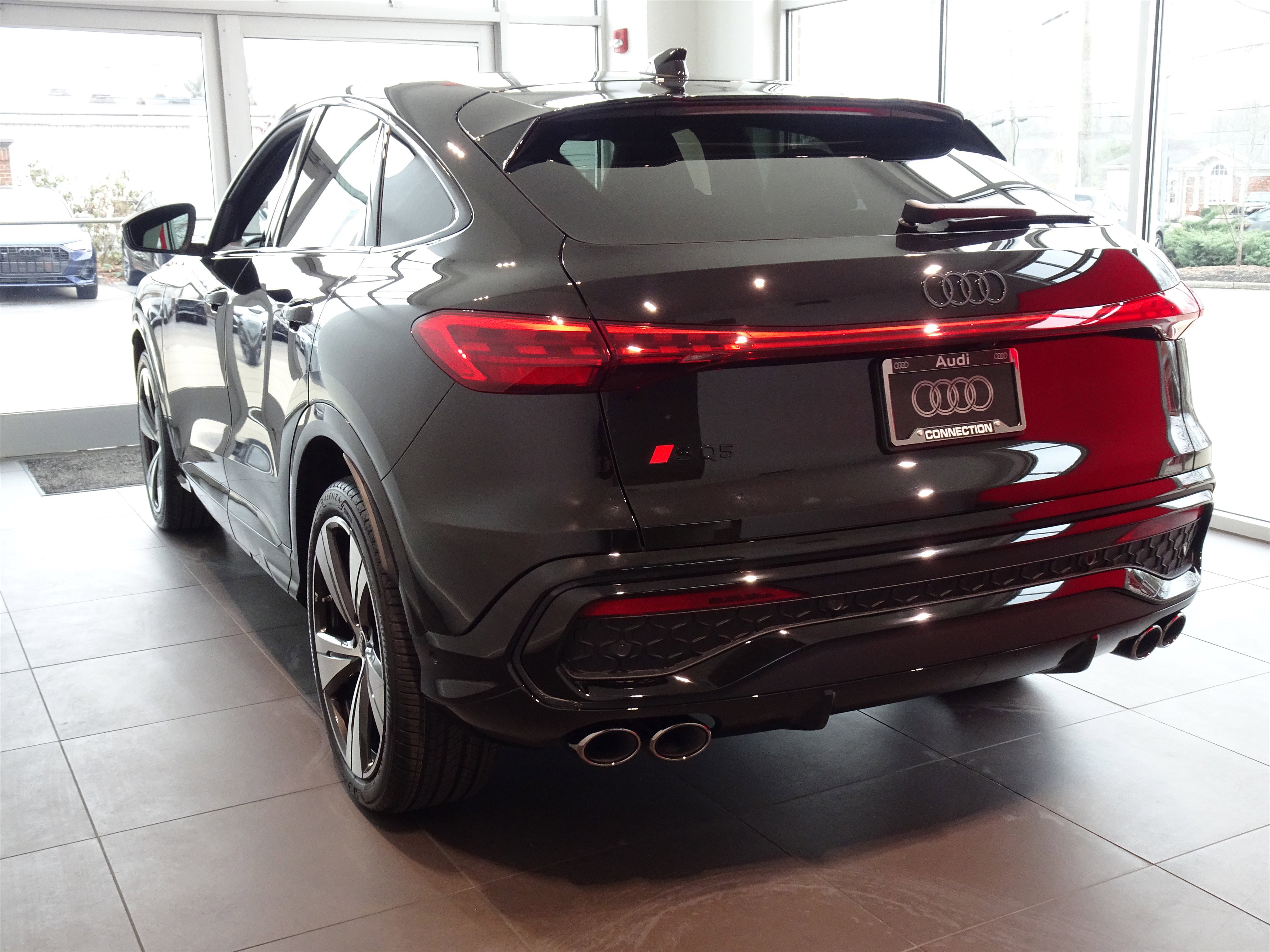New 2025 Audi SQ5 Premium Plus image 3