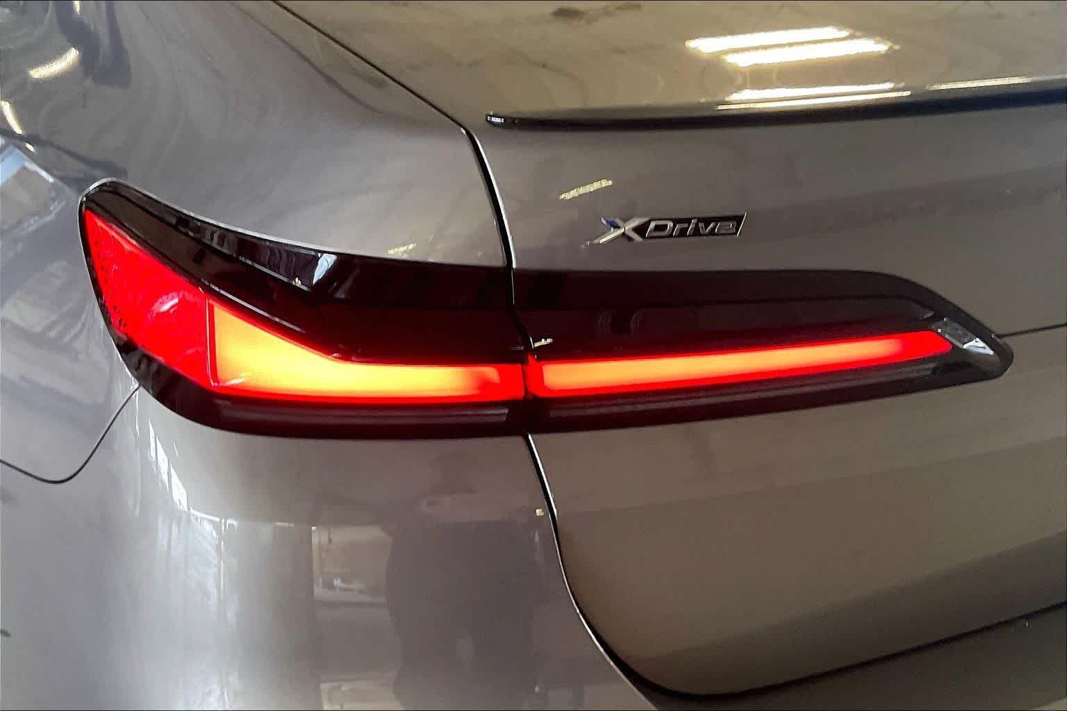 Certified 2024 BMW 760i xDrive AWD/4WD image 26