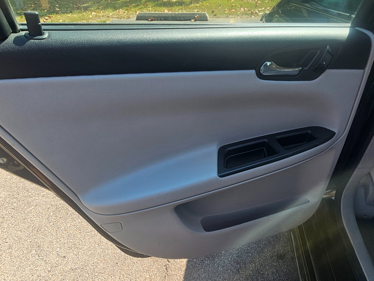 Used 2011 Chevrolet Impala LT image 20