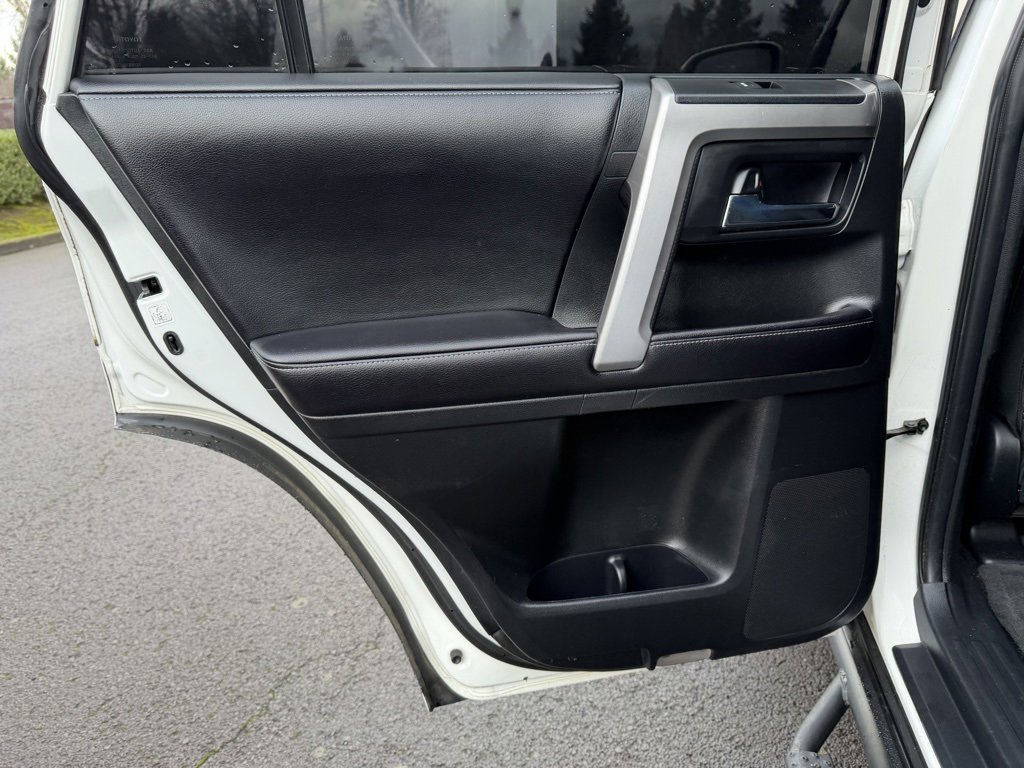 Used 2017 Toyota 4Runner SR5 image 29