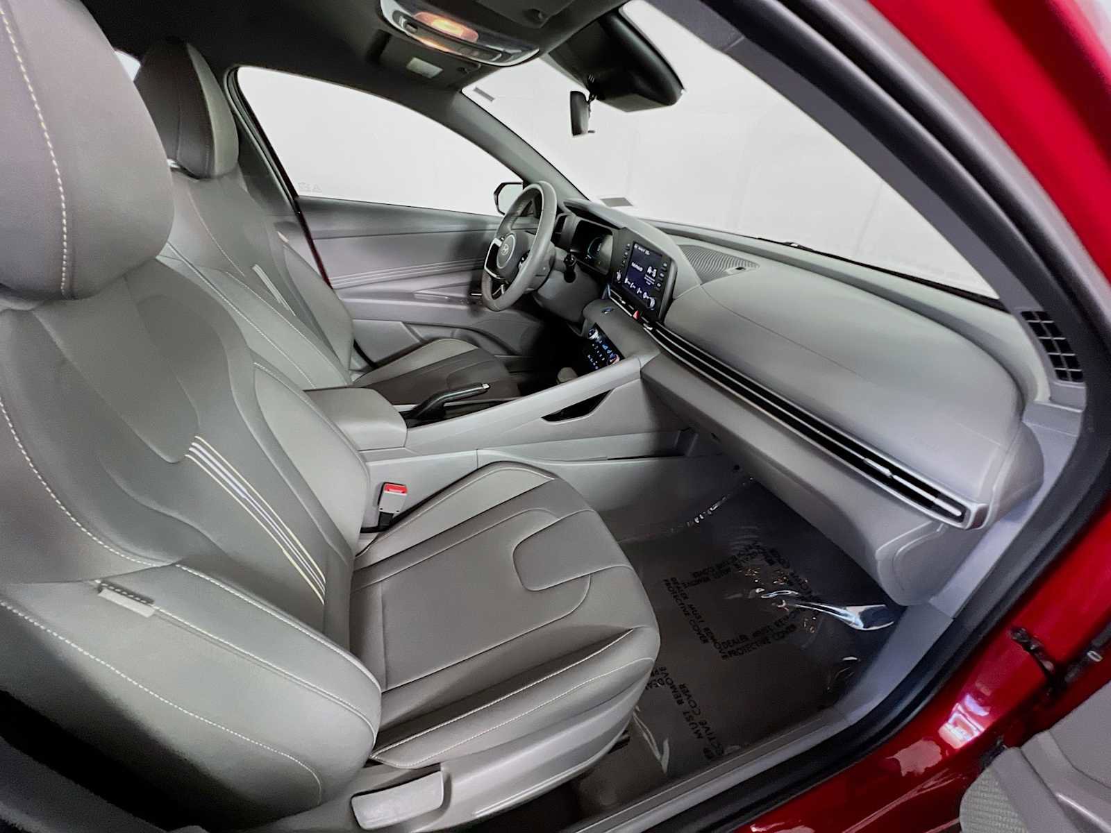 Certified 2025 Hyundai Elantra Sport FWD image 26