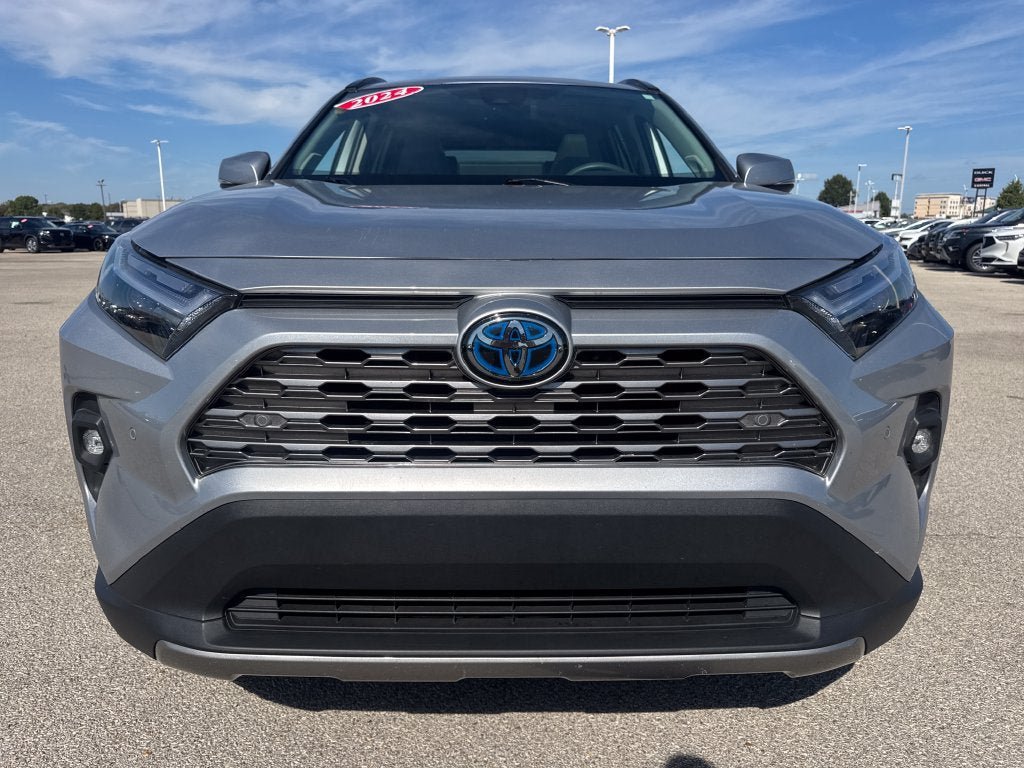 Used 2024 Toyota RAV4 Limited AWD/4WD image 10