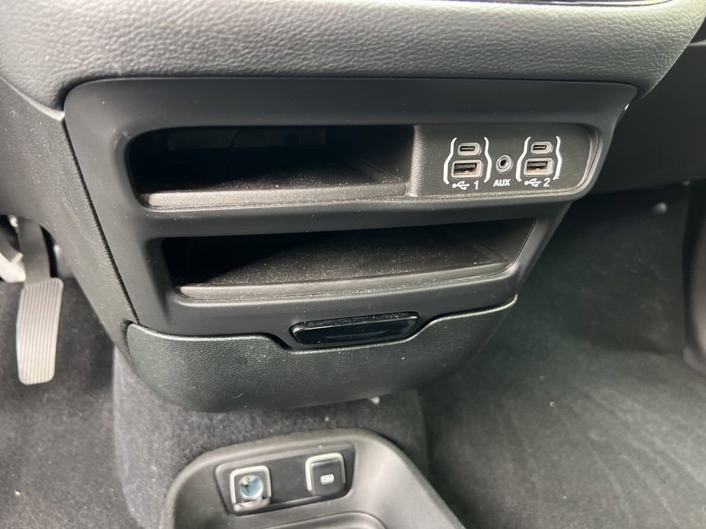 Certified 2021 Chrysler Pacifica Touring-L w/ S Appearance Package image 19