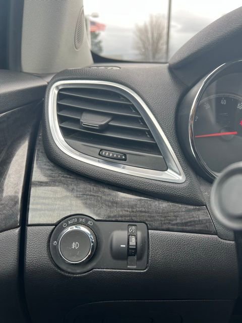 Used 2013 Buick Encore Convenience AWD/4WD image 19