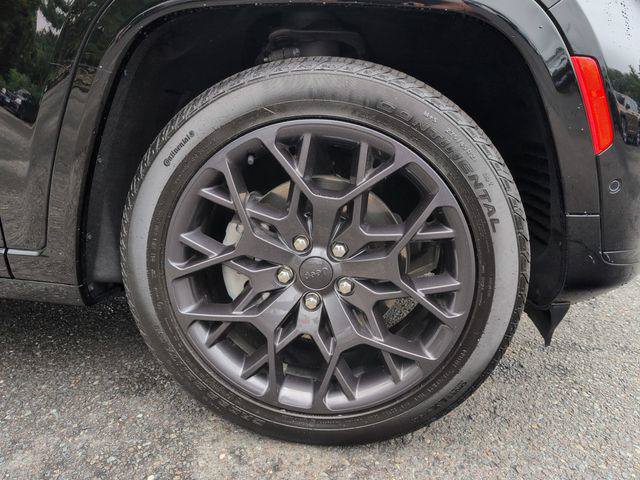 Certified 2023 Jeep Grand Cherokee L Summit AWD/4WD image 26