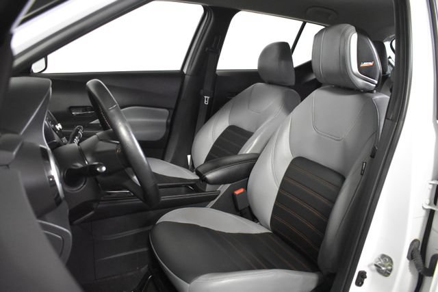 Certified 2023 Nissan Kicks SR w/ SR Premium Package FWD image 9