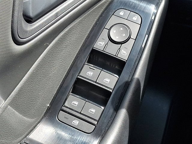 Used 2025 Nissan Rogue S FWD image 30