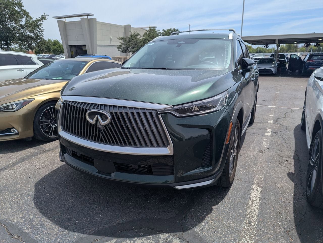 Certified 2026 INFINITI QX60 Luxe w/ Family Package