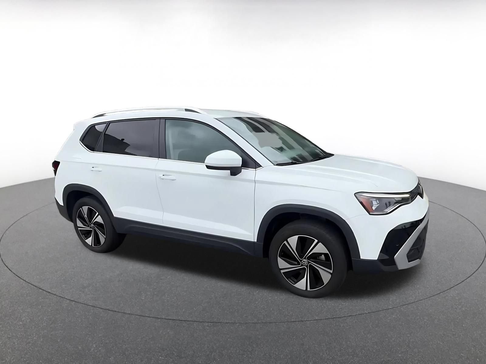 Used 2025 Volkswagen Taos SE AWD/4WD video 2
