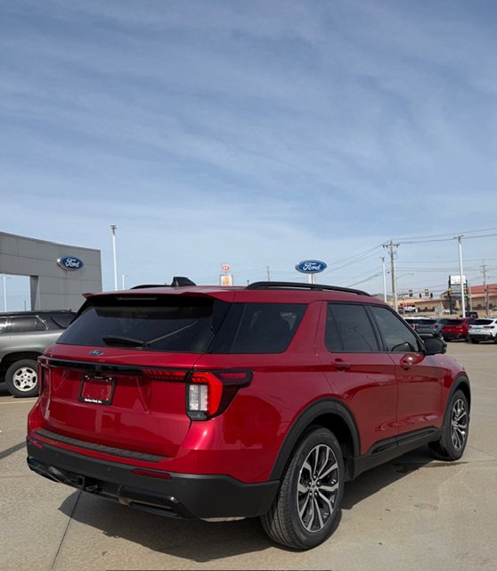 New 2026 Ford Explorer ST-Line image 4