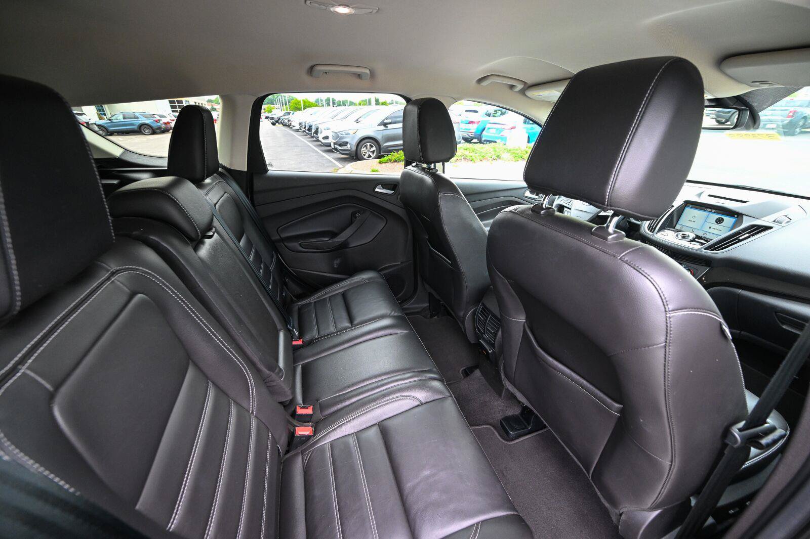 Used 2017 Ford Escape Titanium AWD/4WD image 28