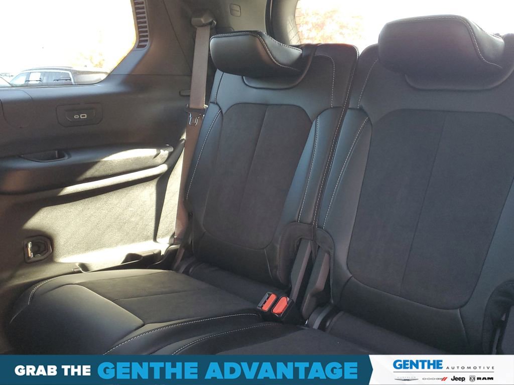 Certified 2024 Jeep Grand Cherokee L Altitude image 25