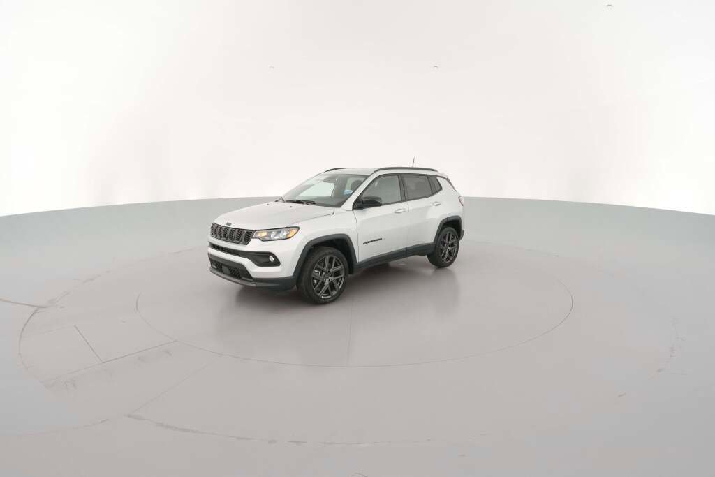 New 2026 Jeep Compass Latitude image 4