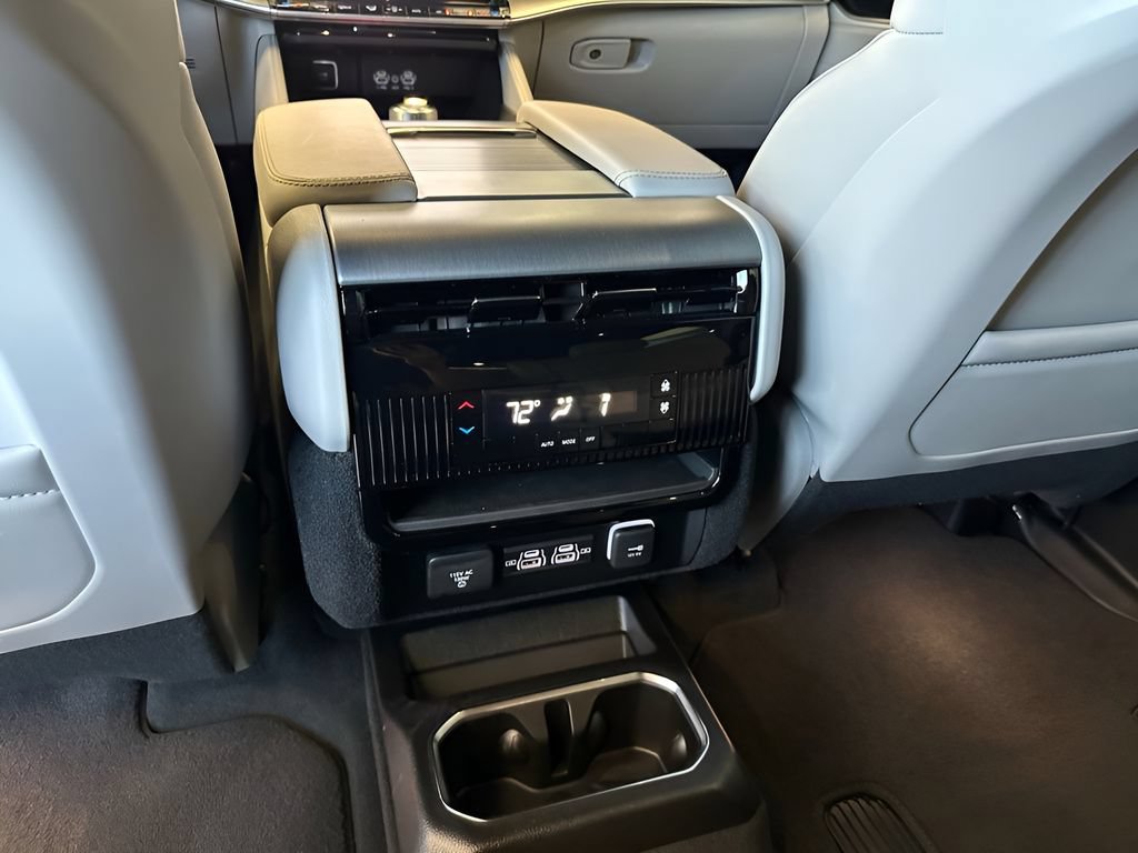 New 2026 Jeep Grand Wagoneer L 4WD image 19