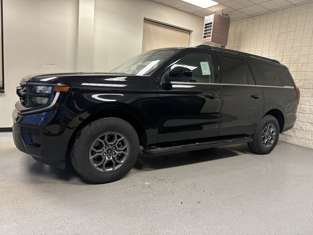 New 2025 Ford Expedition Max Active image 13