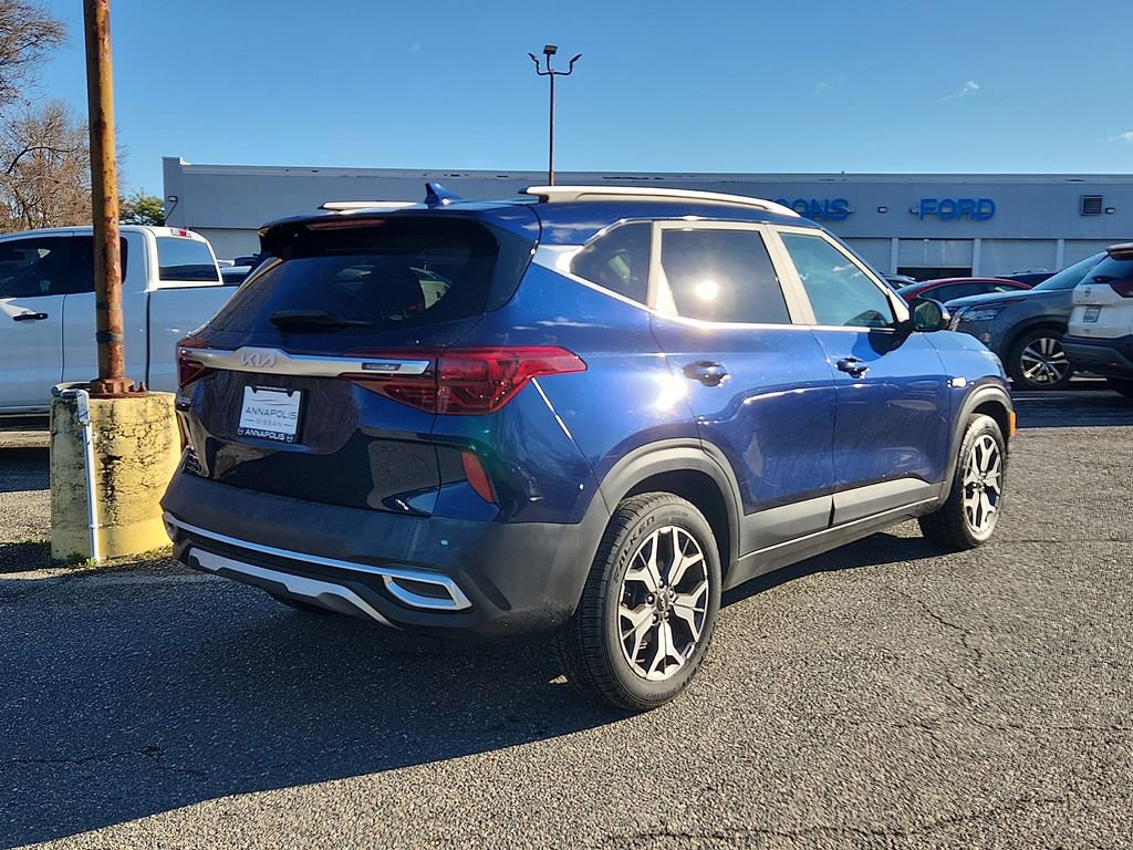 Used 2022 Kia Seltos EX image 6