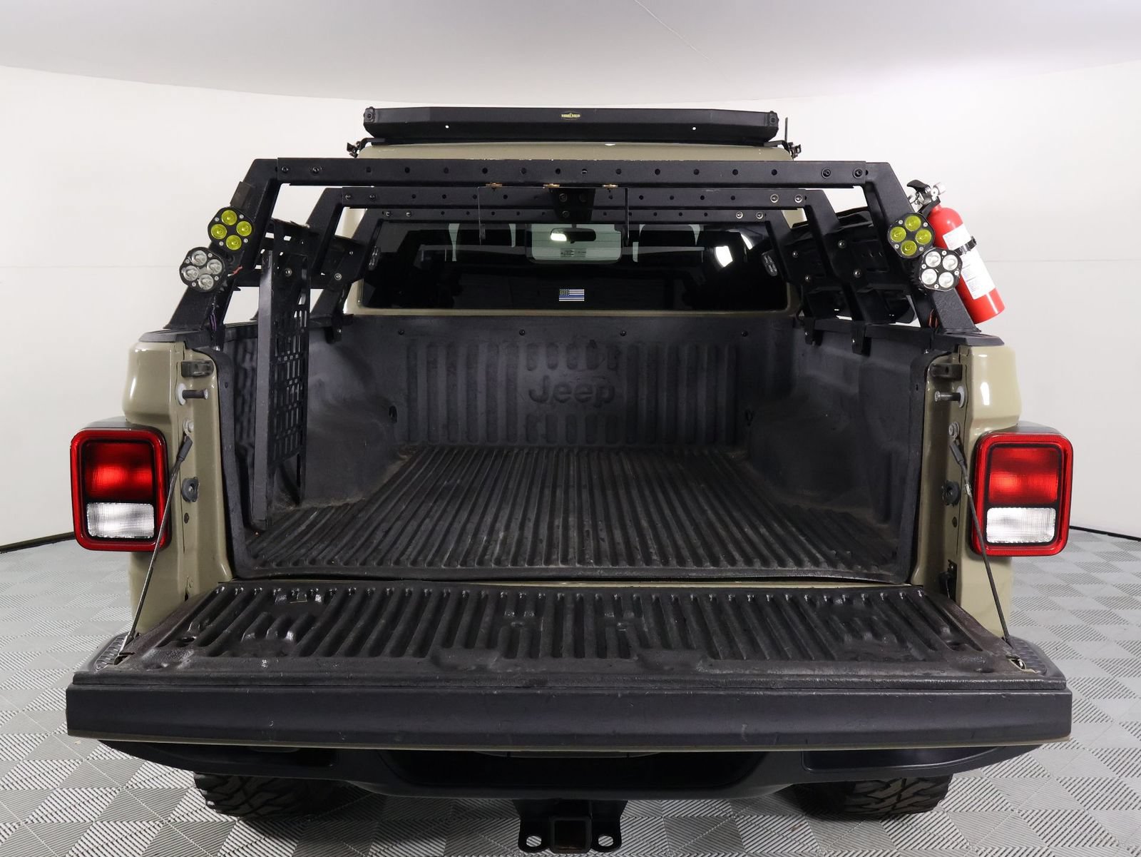Used 2020 Jeep Gladiator Overland AWD/4WD image 21