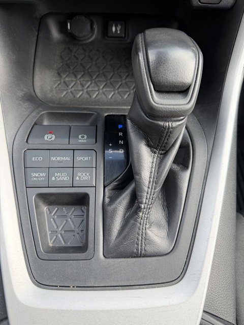 Used 2019 Toyota RAV4 XLE image 26