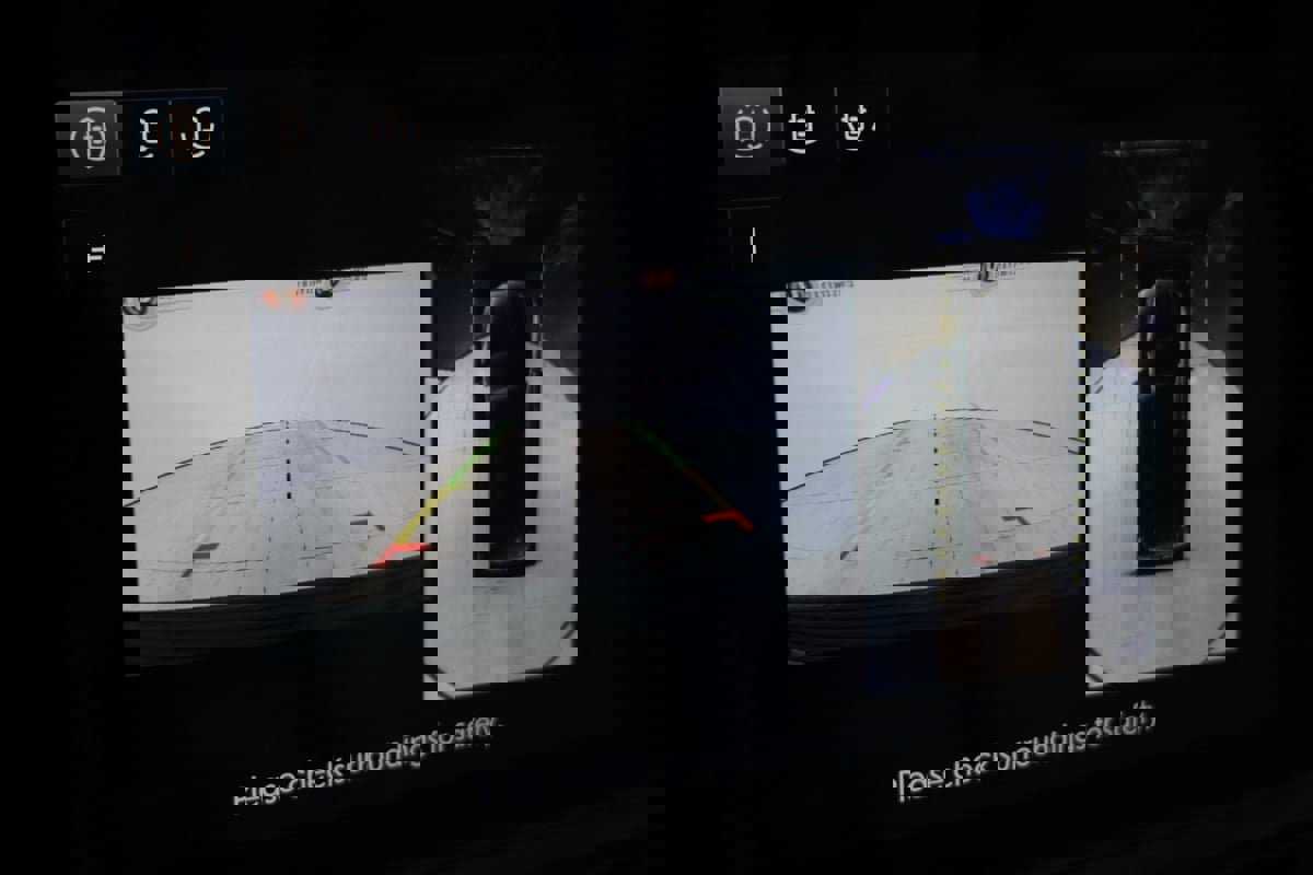 Used 2020 Lincoln Navigator L Black Label w/ Cargo Convenience Package image 7