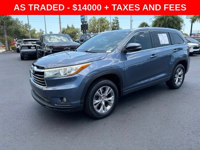 Used 2015 Toyota Highlander XLE FWD image 3