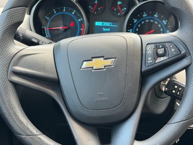 Used 2014 Chevrolet Cruze LS FWD image 22