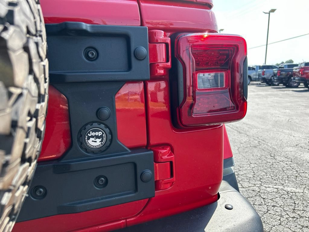 Used 2021 Jeep Wrangler Unlimited Rubicon w/ Trailer Tow Package AWD/4WD image 14