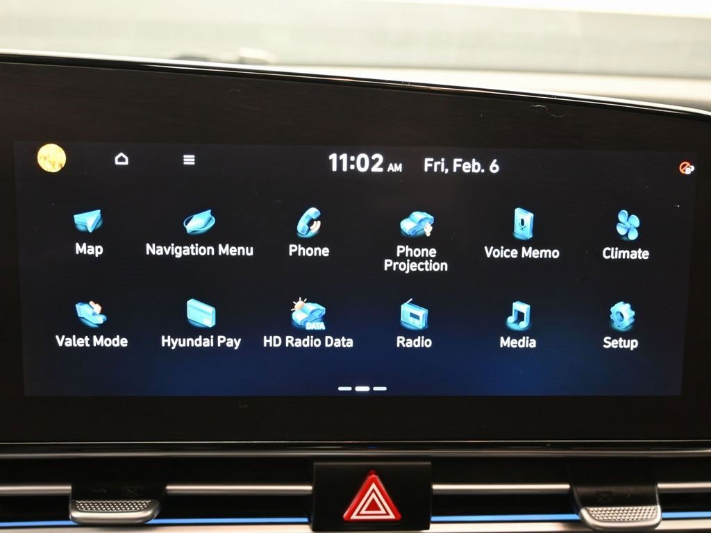 Used 2022 Hyundai Elantra Limited image 24