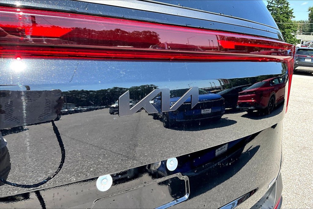 New 2027 Kia Carnival SX Prestige FWD image 9