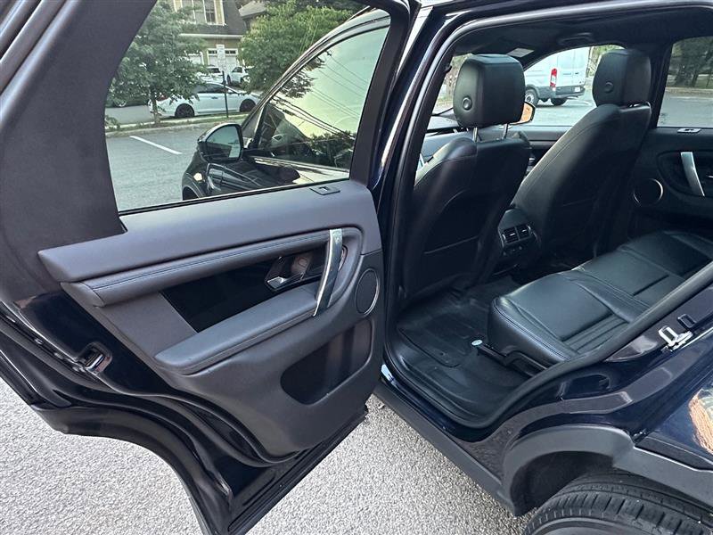 Used 2021 Land Rover Discovery Sport S image 28