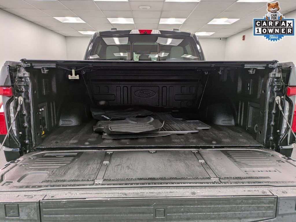Used 2025 Ford F150 Lightning Platinum image 27