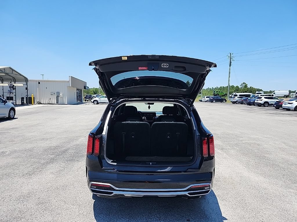Used 2021 Kia Sorento EX w/ Panoramic Sunroof Package FWD image 21