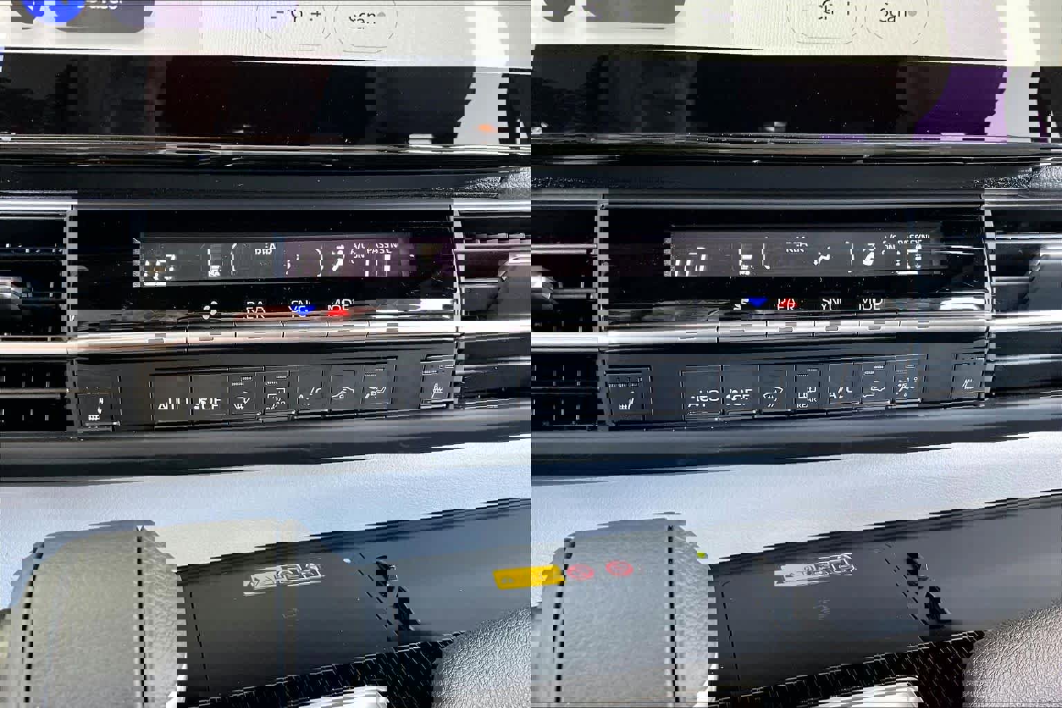 Used 2025 Toyota Sienna XSE image 31