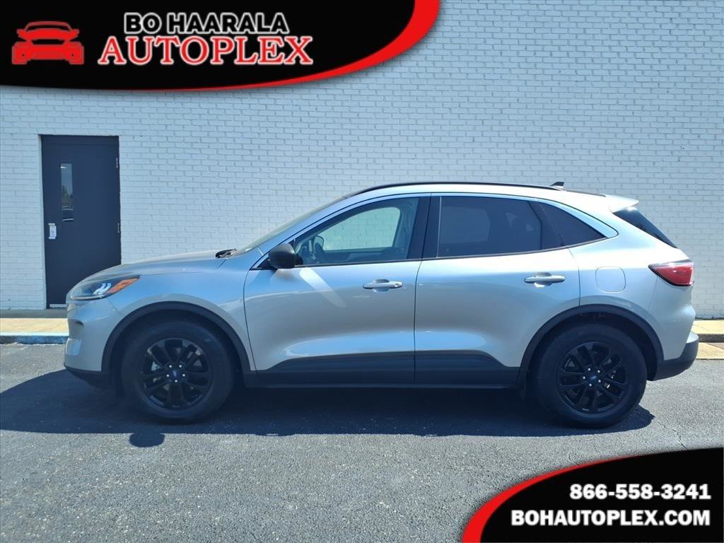 Used 2022 Ford Escape SE w/ Convenience Package image 1