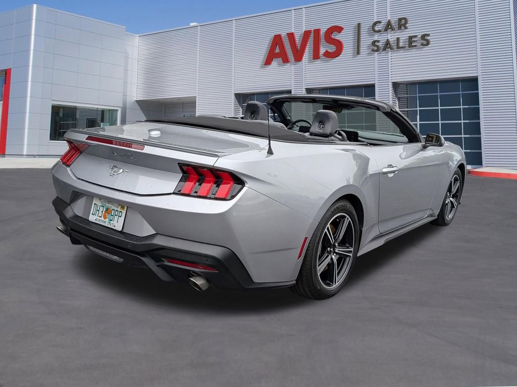 Used 2025 Ford Mustang Premium RWD image 6