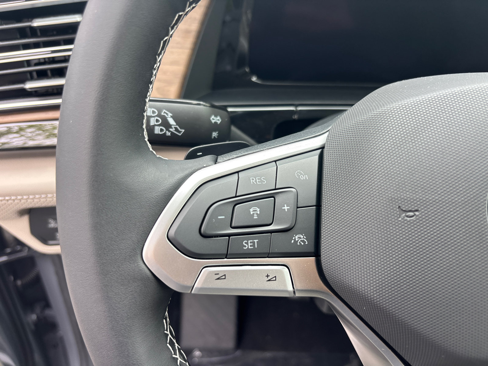 New 2026 Volkswagen Atlas SE AWD/4WD image 11