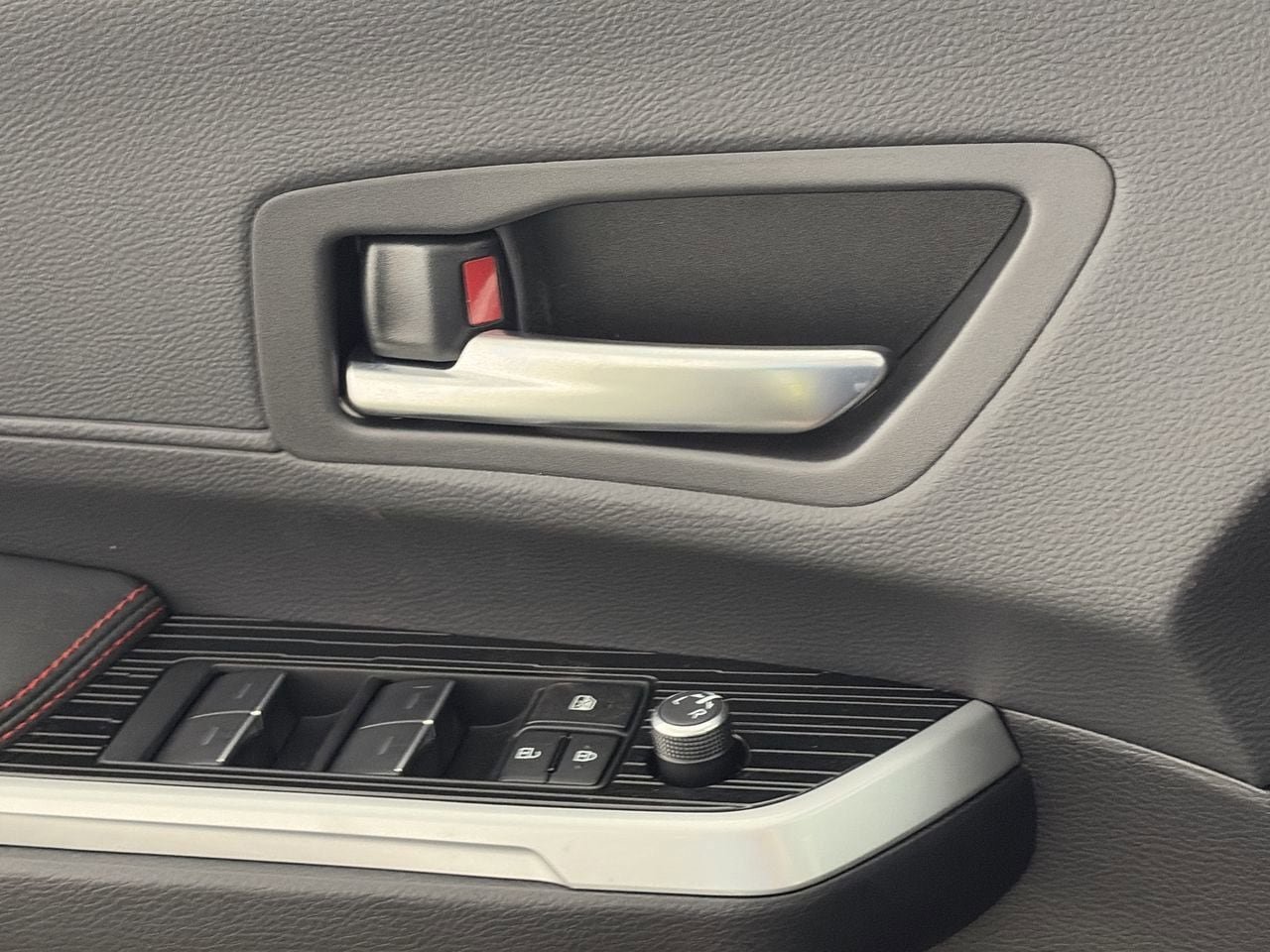 New 2026 Toyota Sienna XSE FWD image 17