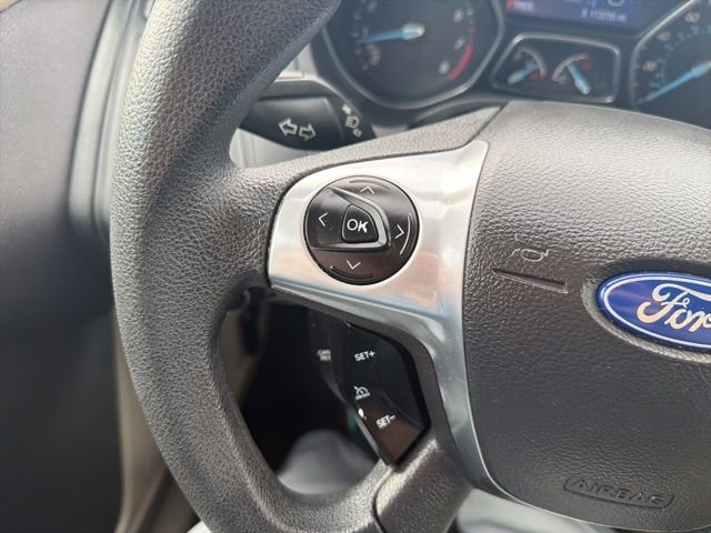Used 2014 Ford Focus SE w/ SE Winter Package FWD image 19