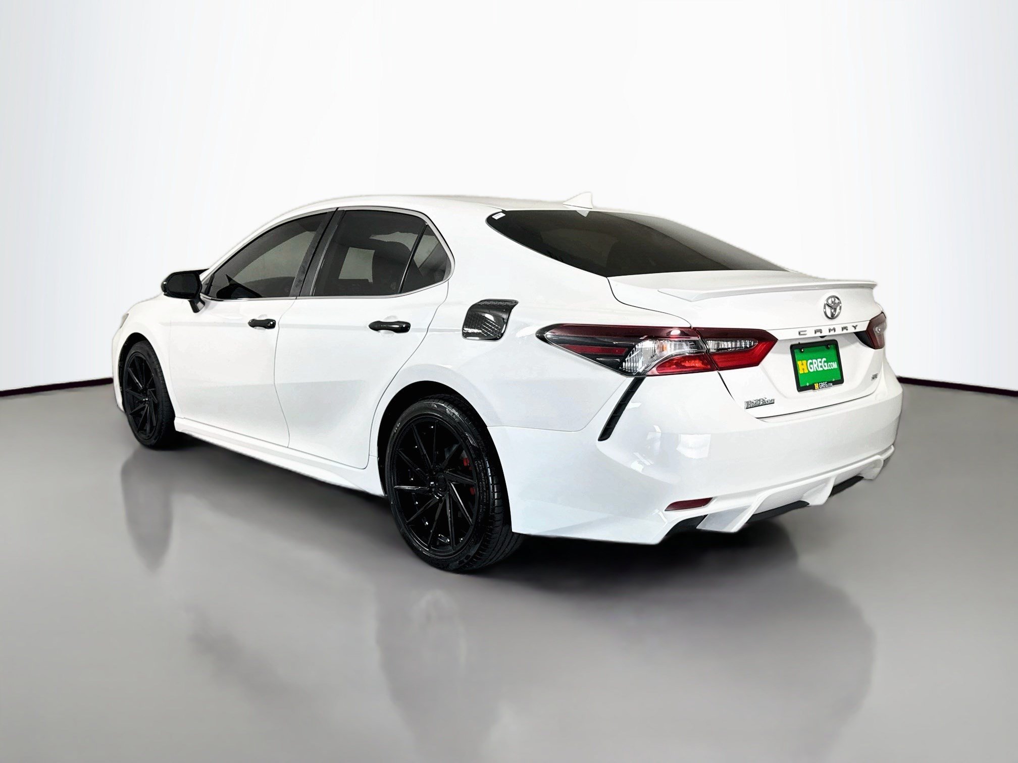 Used 2021 Toyota Camry SE FWD image 7