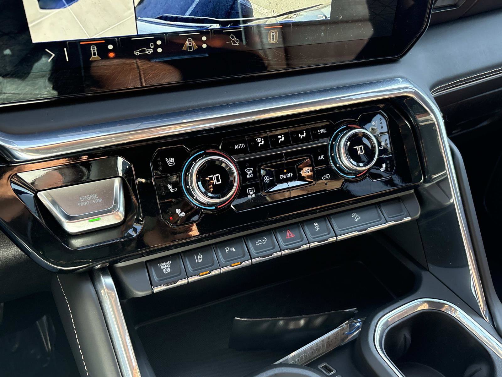 Certified 2024 GMC Sierra 2500 Denali Ultimate image 24